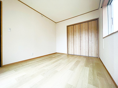 北東側 6帖 洋室