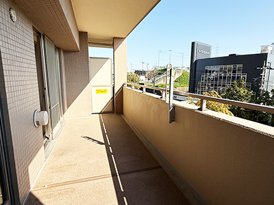 バルコニー