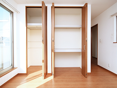 2F 6.5帖 洋室 収納